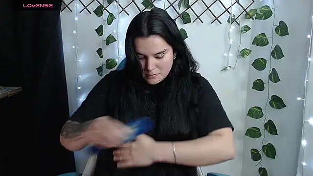 Nika_1_ XXX чат на живо