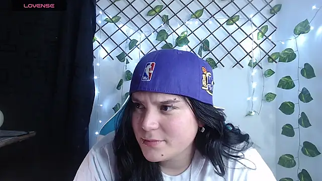 Nika_1_'s Live XXX Chat