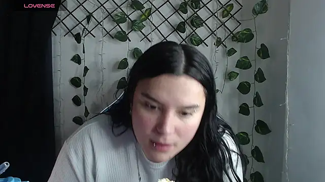 Nika_1_'s Live XXX Chat