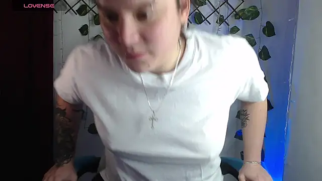 Nika_1_'s Live XXX Chat
