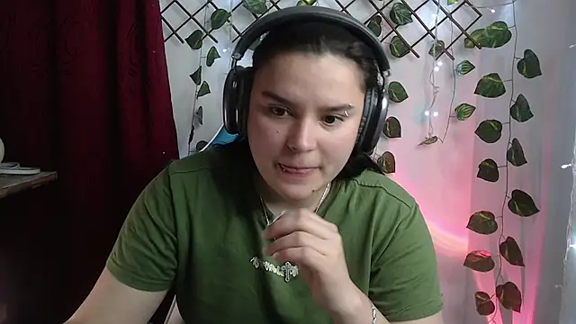 Nika_1_'s Live XXX Chat
