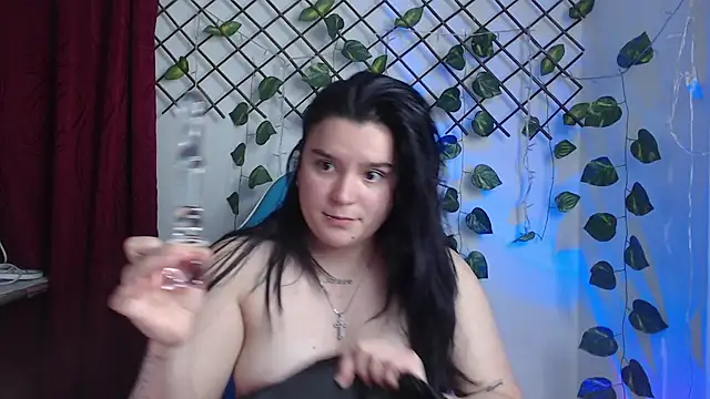 Nika_1_ XXX чат на живо