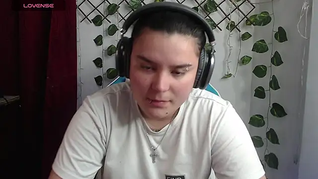 Nika_1_'s Live XXX Chat