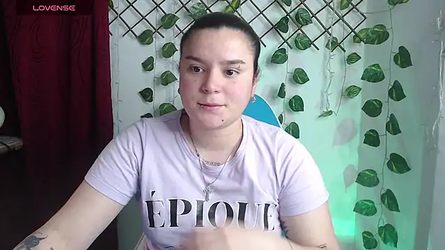 Nika_1_ Chat XXX in diretta