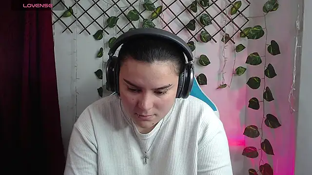 Nika_1_ XXX чат на живо