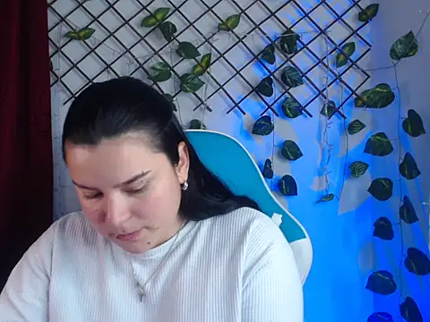 Nika_1_'s Live XXX Chat