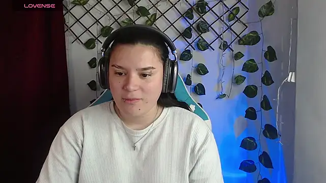 Nika_1_ Webcam Show
