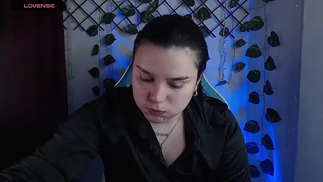 Nika_1_ Chat XXX live