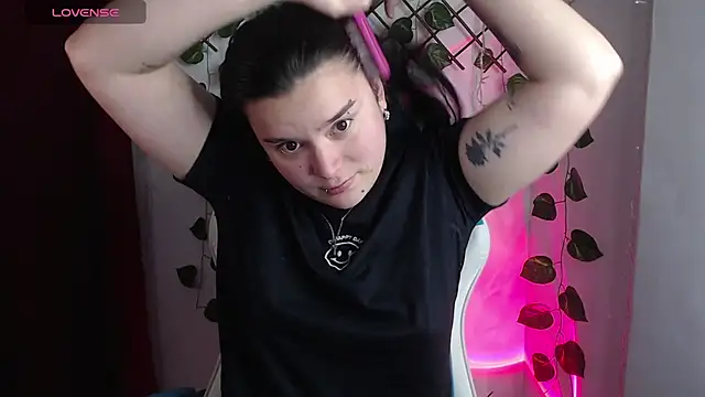 Nika_1_'s Live Sex Cam Show