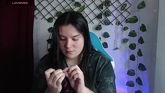 Nika_1_'s Webcam Show