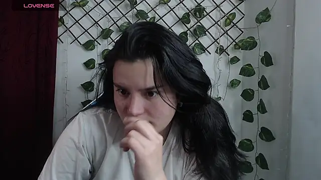 Nika_1_'s Webcam Show