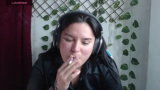 Nika_1_ Chat XXX live
