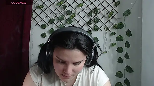 Chat +18 de Nika_1_ ao vivo