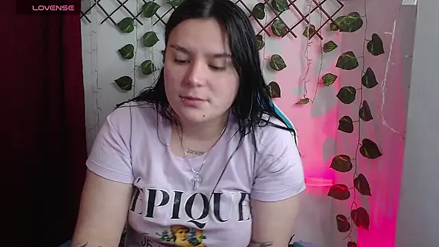Nika_1_ Chat XXX in diretta