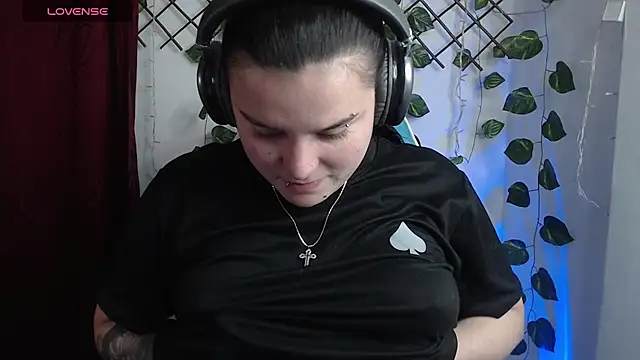 Chat +18 de Nika_1_ ao vivo