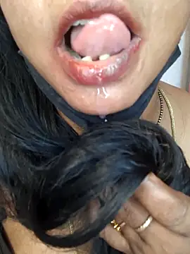 sana14's Webcam Show
