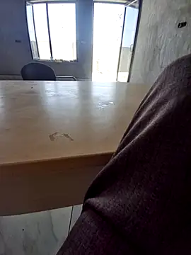 Chatroom en direct de menakshiiikaur
