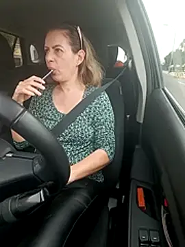 uber_babe's Webcam Show