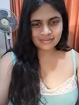 Shakeera1 Show in webcam