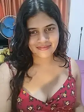 Shakeera1 Show in webcam