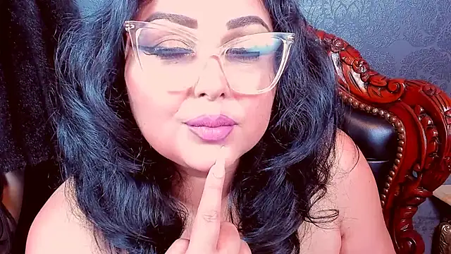 SelenaNoctis' Live XXX Chat