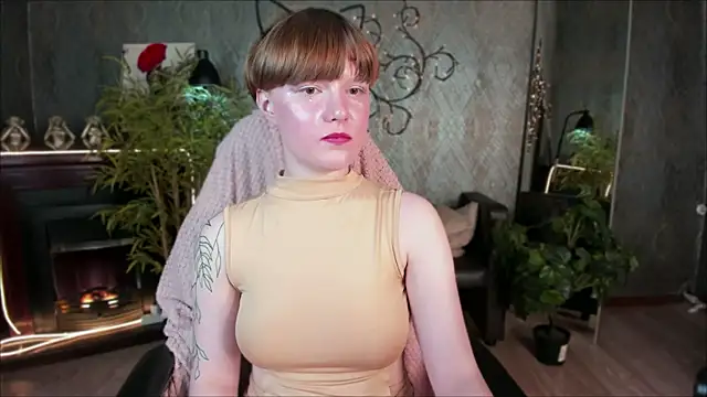 Chat +18 de DreamyLuna ao vivo