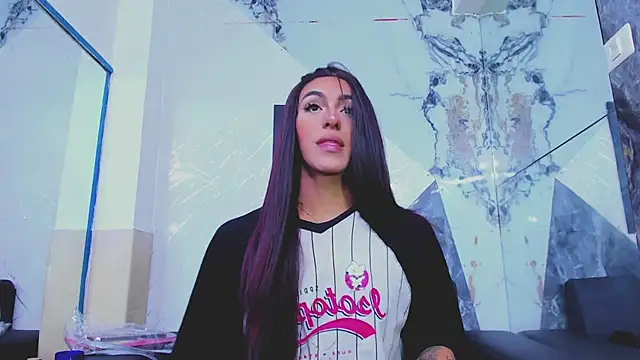 הופעת וובקאם של Isabella_stanford2