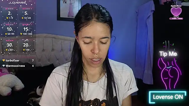 stephania_t's Live Chat Room