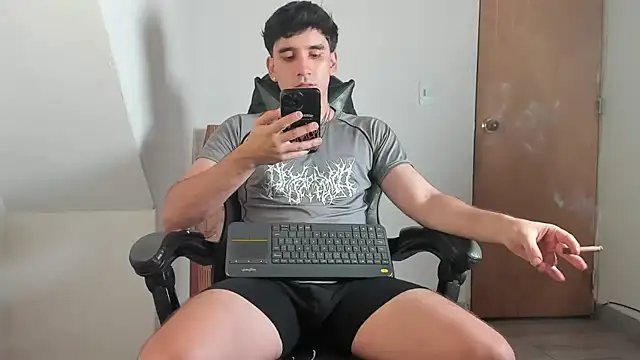 Show de leo030809 na webcam