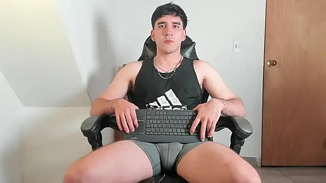 leo030809's Webcam Show