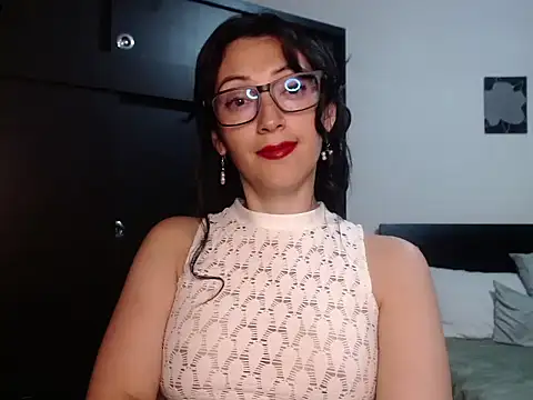 Alicee_moss Adlı Modelin Canlı XXX Sohbeti
