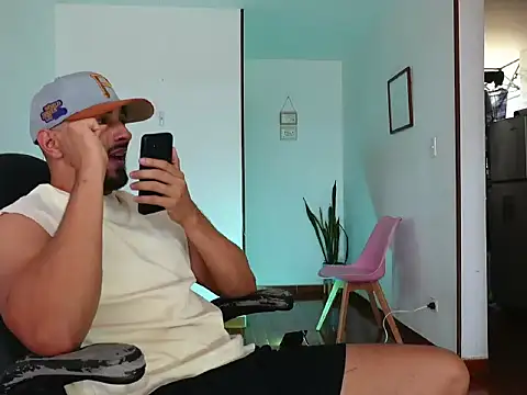 jon-bukowsky Adlı Modelin Web Kamerası Şovu