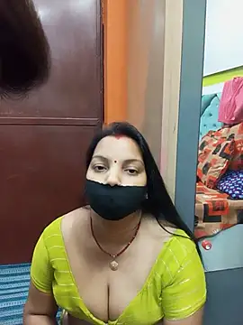 Manjudear Show in webcam