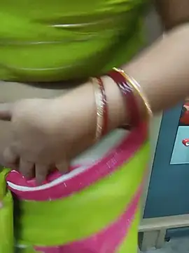 Manjudear's Live XXX Chat