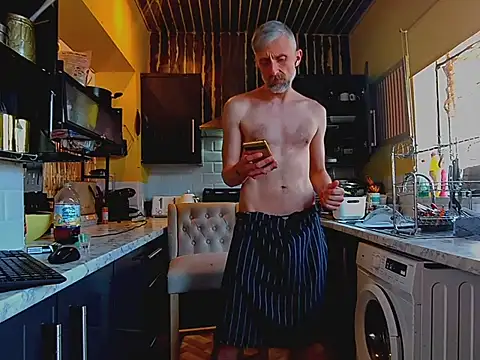 your-new-hoT-uncle Adlı Modelin Web Kamerası Şovu