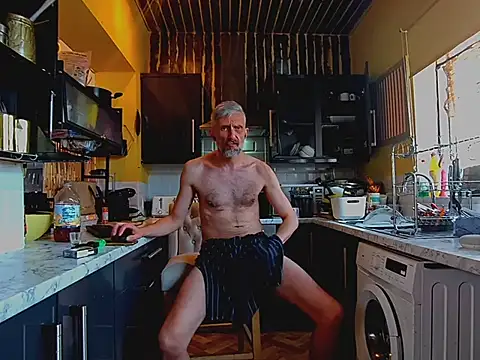 your-new-hoT-uncle Adlı Modelin Web Kamerası Şovu