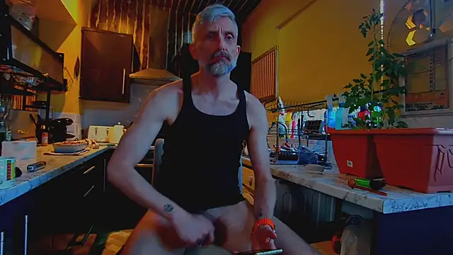 your-new-hoT-uncle's Webcam Show
