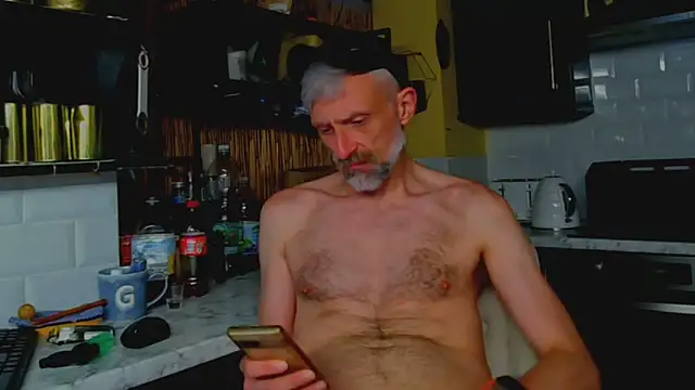your-new-hoT-uncle Show Webcam