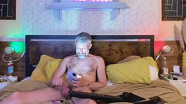 your-new-hoT-unclen Webbikameraesitys