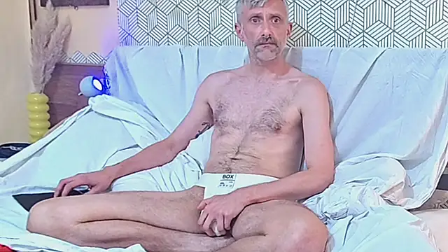 Show webcam de your-new-hoT-uncle