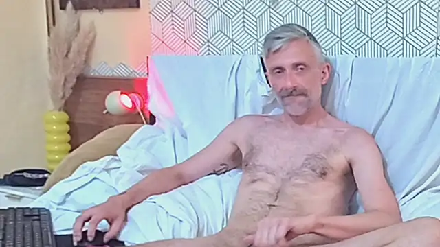 your-new-hoT-uncle – Kamerová šou