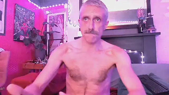 your-new-hoT-uncle – webcam-show