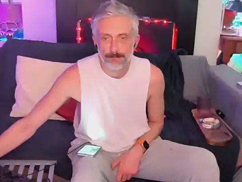 cl0udfuckinGwiThyouruncle's Webcam Show