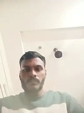 HasslingSnowball Show in webcam