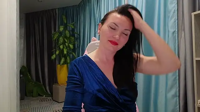 -DIVORA- – Live XXX-chat