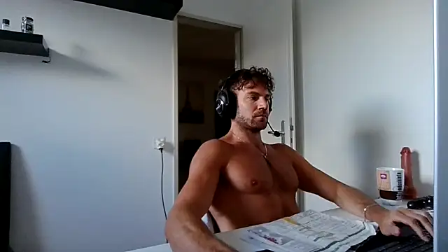 دردشة alpha-hunk الجنسية المباشرة