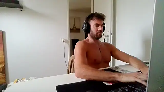 alpha-hunk Pertunjukan Webcam