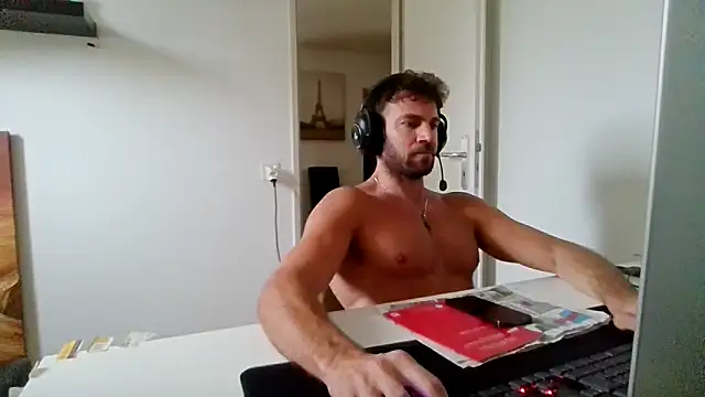 Pertunjukan Kamera Web alpha-hunk