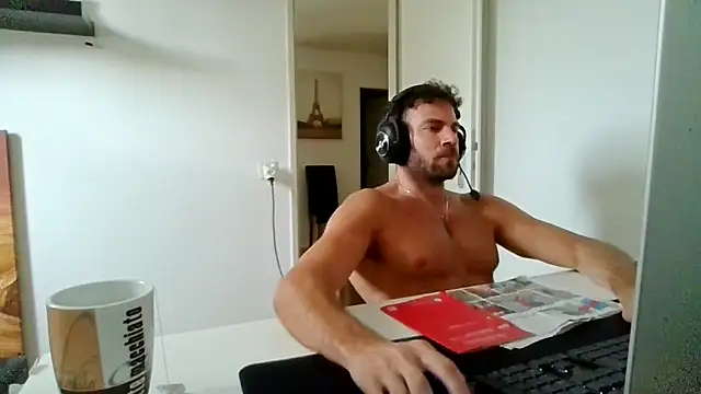 alpha-hunk Adlı Modelin Web Kamerası Şovu