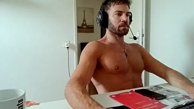 alpha-hunk – Kamerová šou